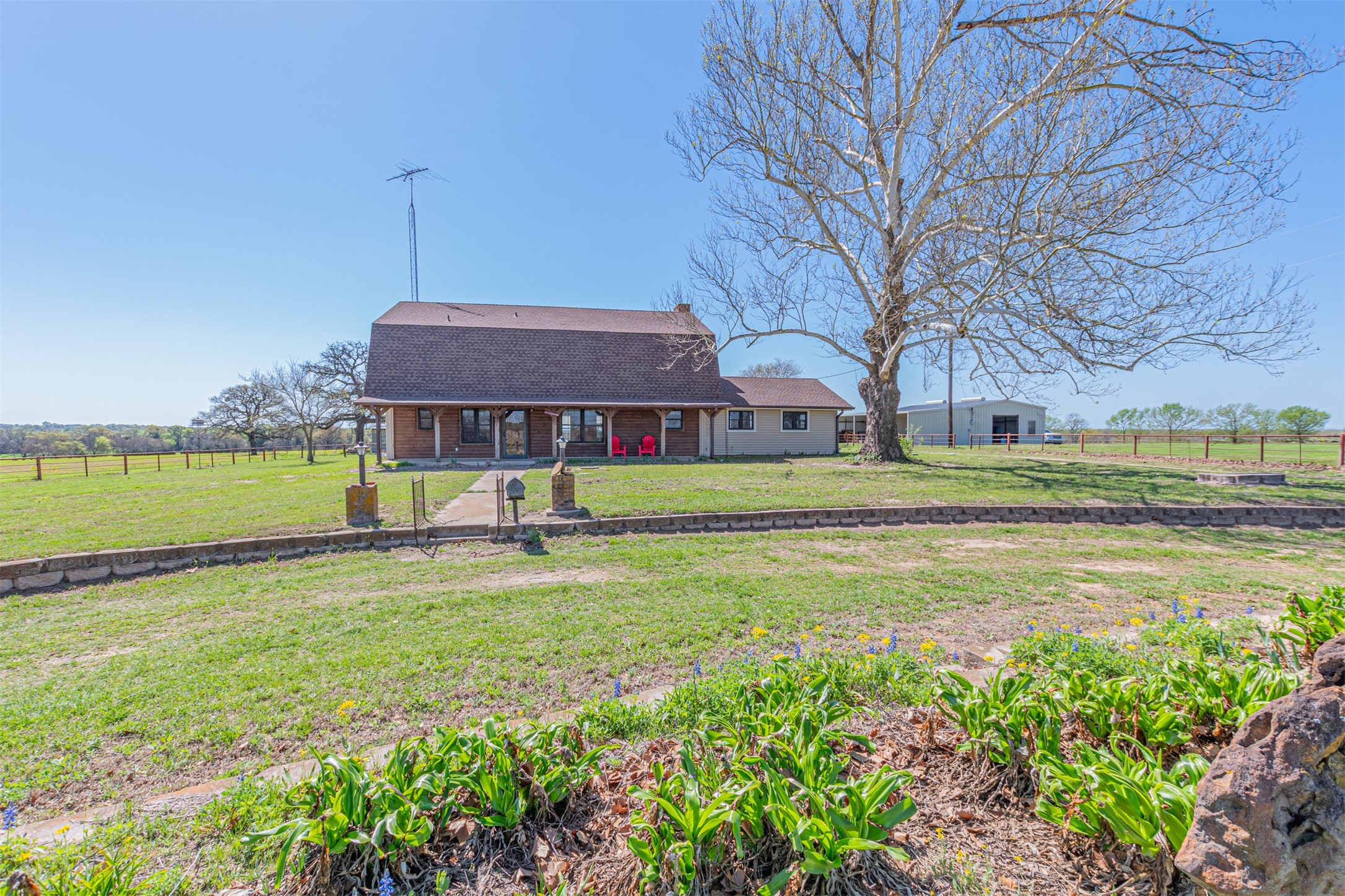 198 Vz County Road 4311 Ben Wheeler TX 75754