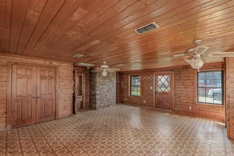 198 Vz County Road 4311 Ben Wheeler TX 75754
