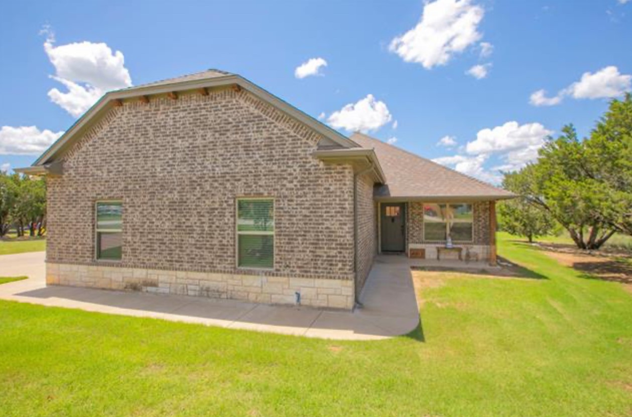 4912 Terlingua Drive Granbury TX 76048