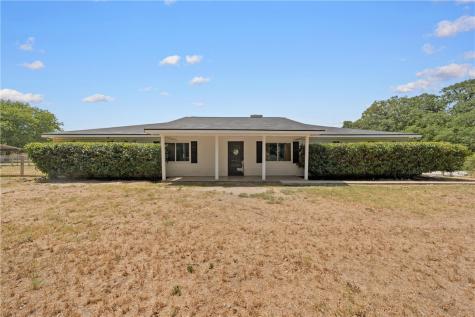 521 Wood Street Axtell TX 76624