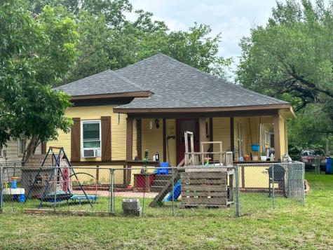 819 S Willow Street Sherman TX 75090