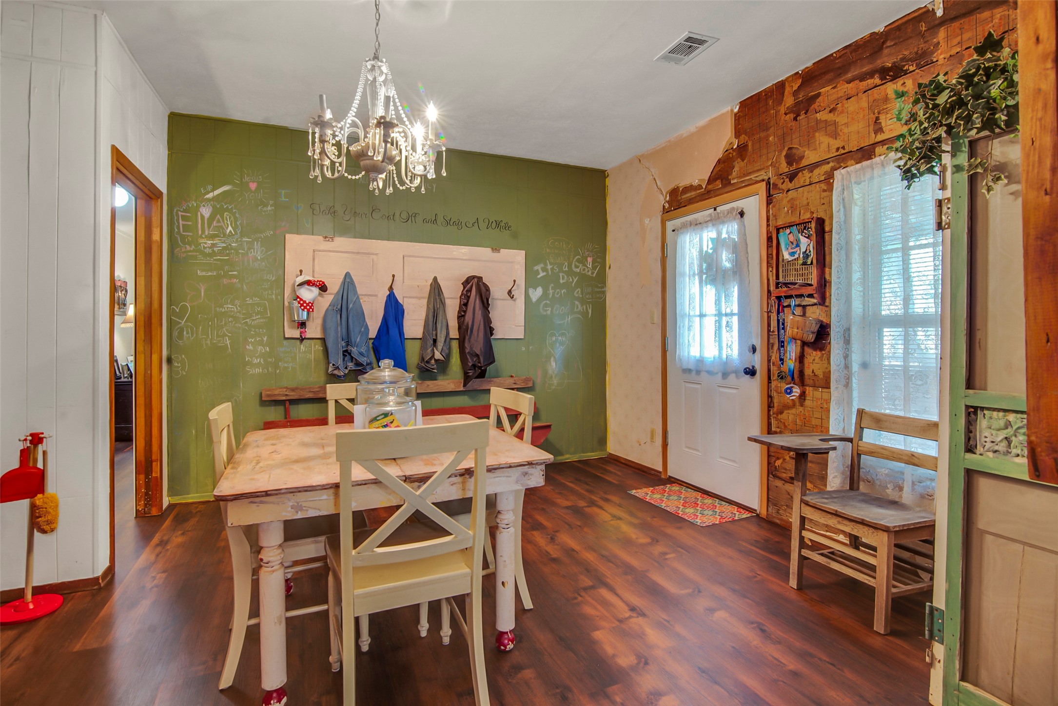 182 Douglas Street Van Alstyne TX 75495