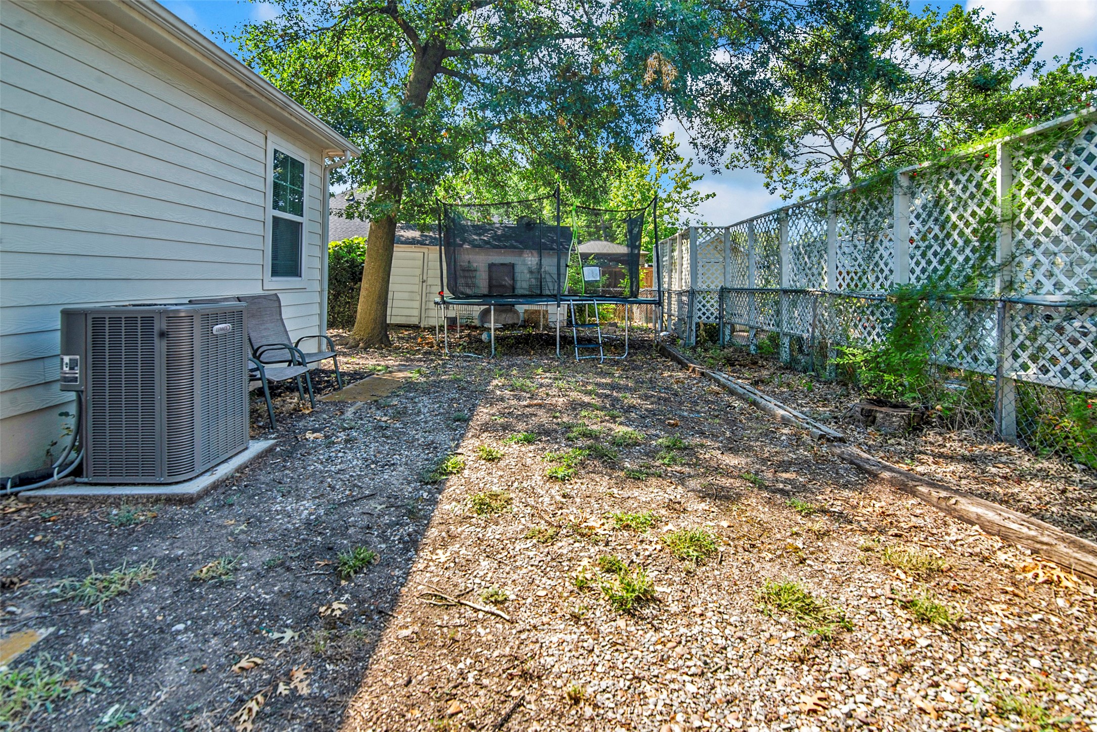 182 Douglas Street Van Alstyne TX 75495