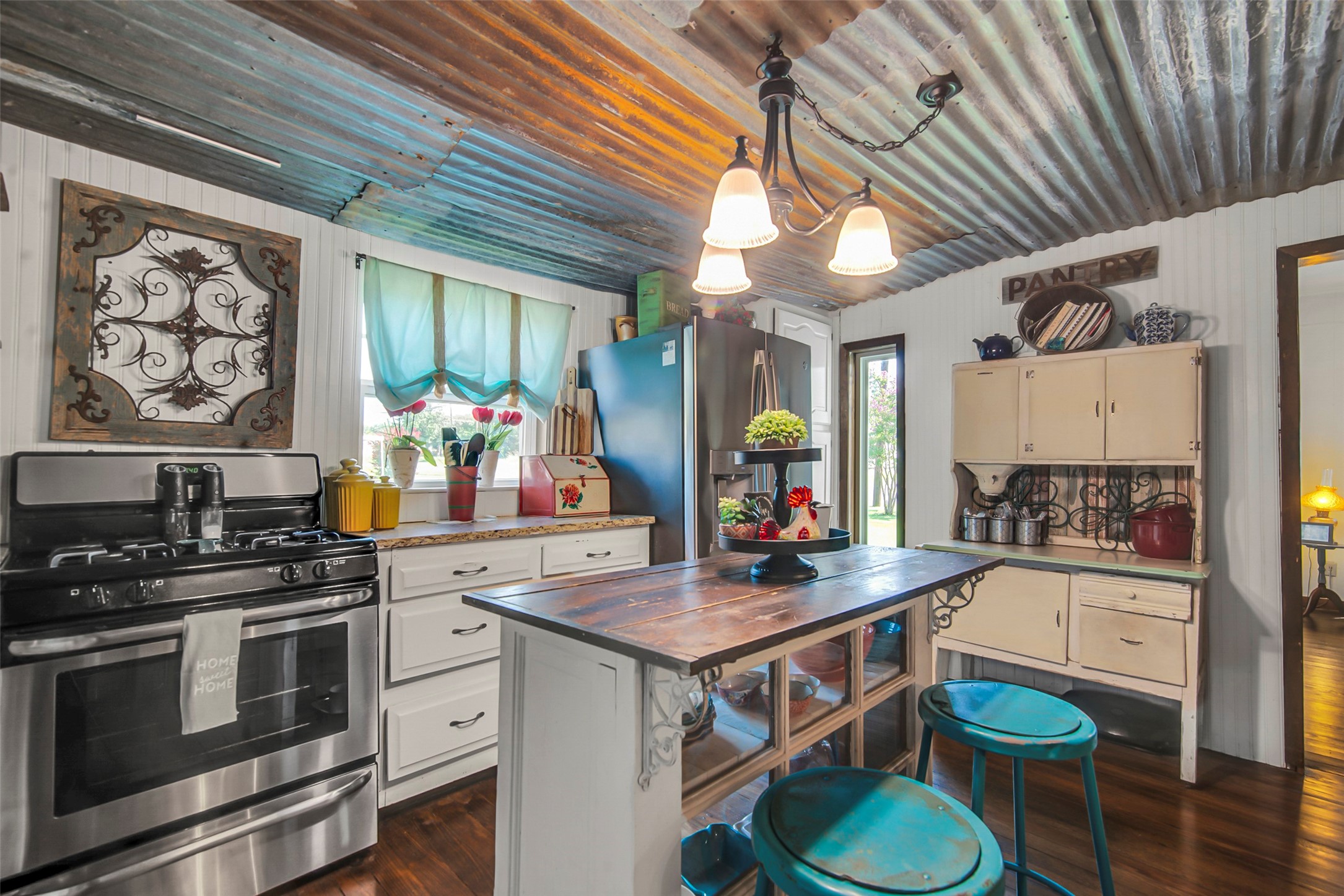 182 Douglas Street Van Alstyne TX 75495