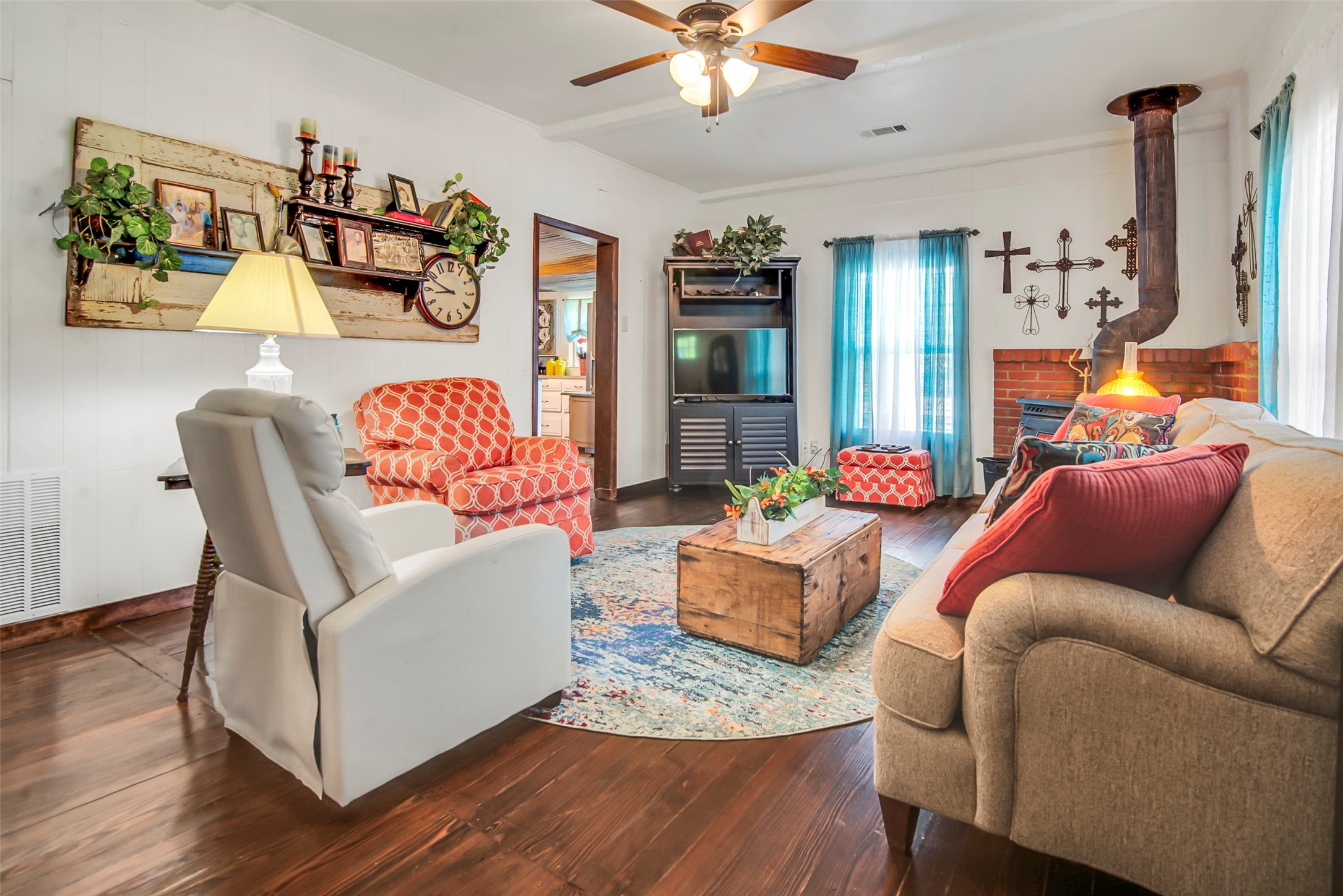 182 Douglas Street Van Alstyne TX 75495