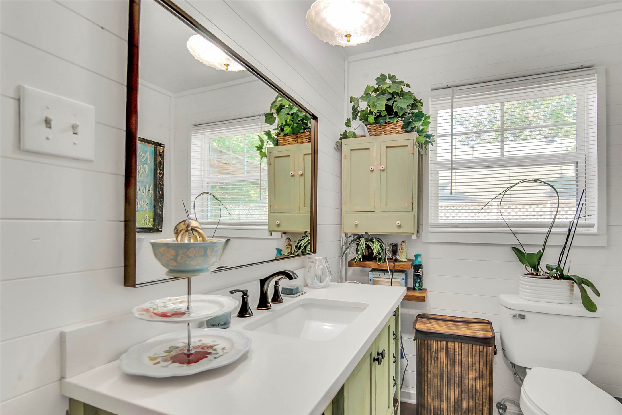 182 Douglas Street Van Alstyne TX 75495