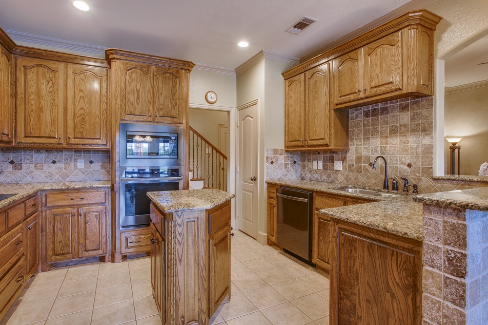 10044 Dennehy Drive Talty TX 75126