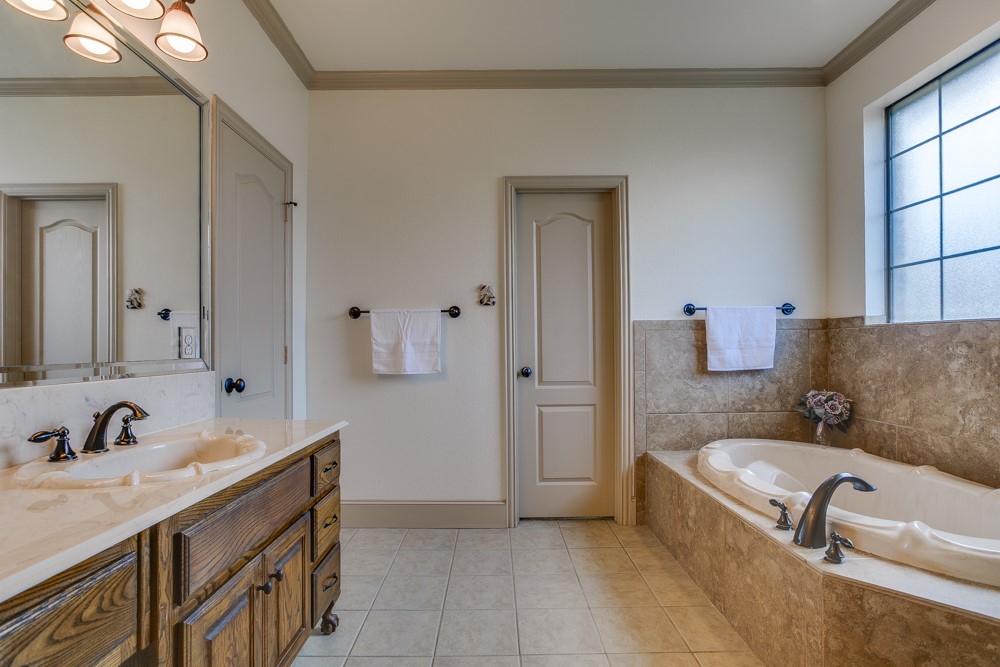 10044 Dennehy Drive Talty TX 75126