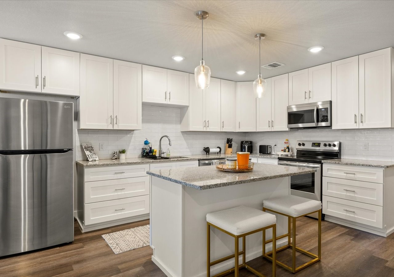 2301 Meteor Trail Granbury TX 76048