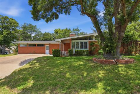 8324 Doreen Avenue Fort Worth TX 76116