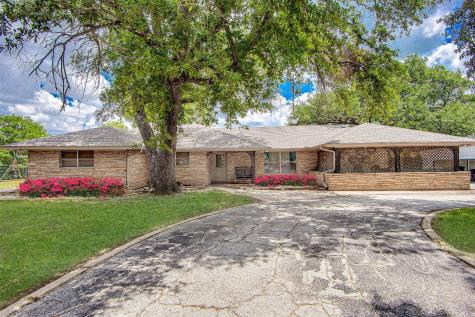 836 NW Renfro Street Burleson TX 76028