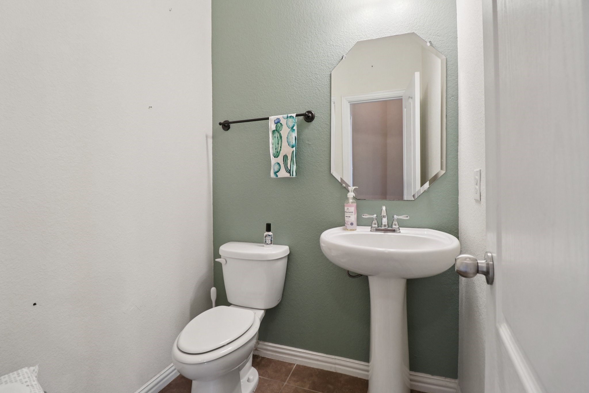 1506 Oak Park Lane Cedar Hill TX 75104