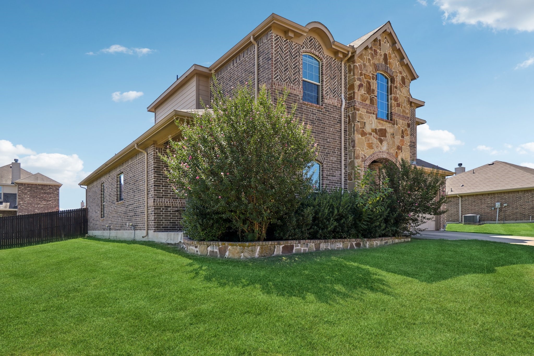 1506 Oak Park Lane Cedar Hill TX 75104