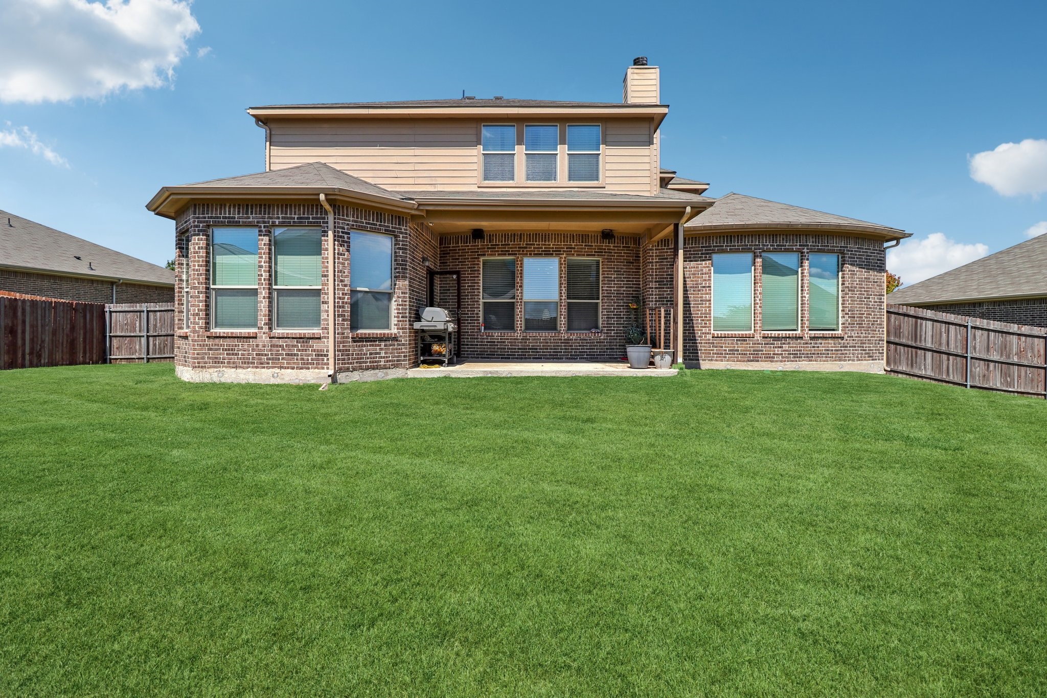 1506 Oak Park Lane Cedar Hill TX 75104