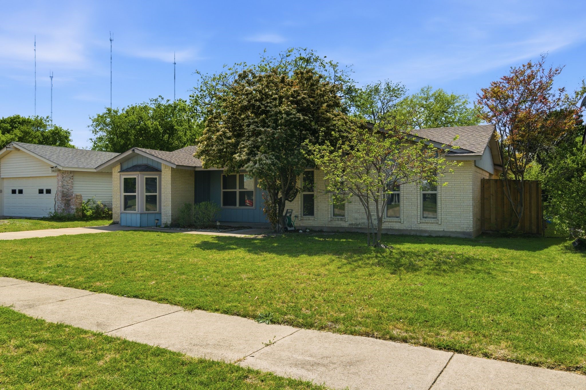 728 Lisa Lane Cedar Hill TX 75104