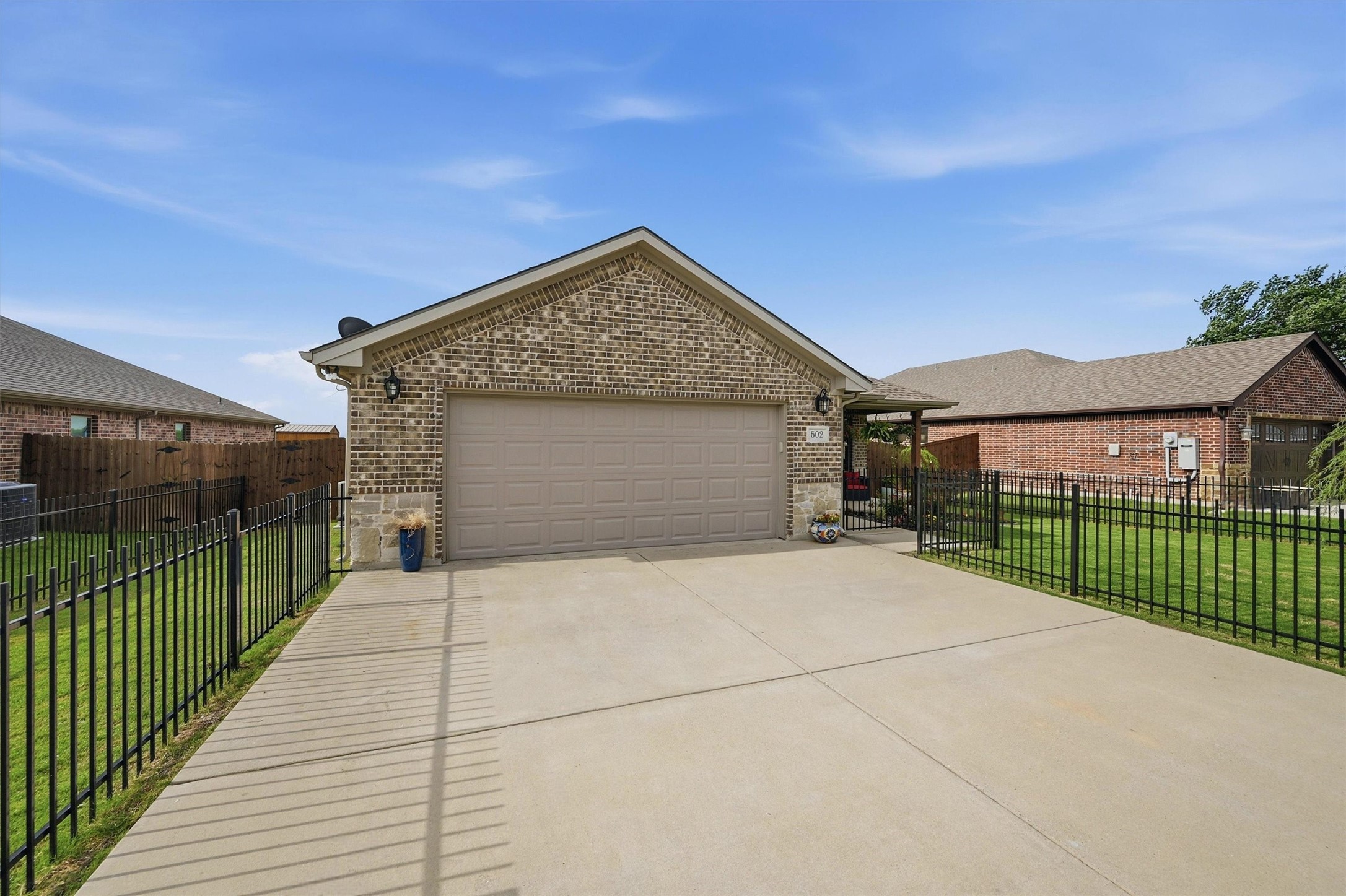 502 Pathfinder Street Collinsville TX 76233