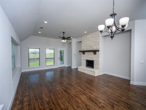 1112 Archives Avenue Nevada TX 75173