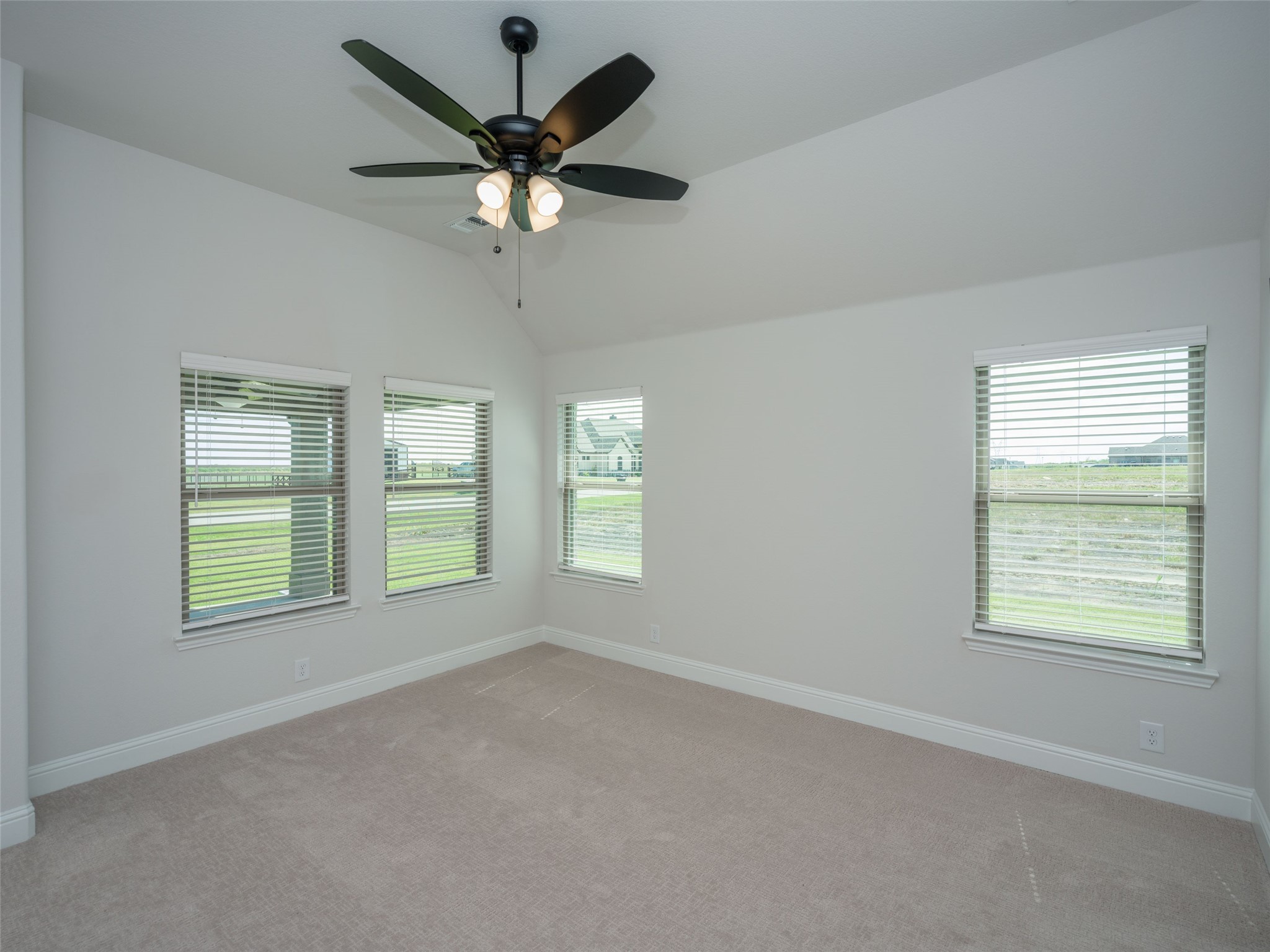 1112 Archives Avenue Nevada TX 75173