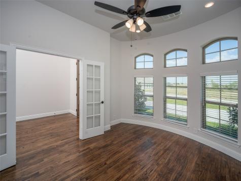 1112 Archives Avenue Nevada TX 75173
