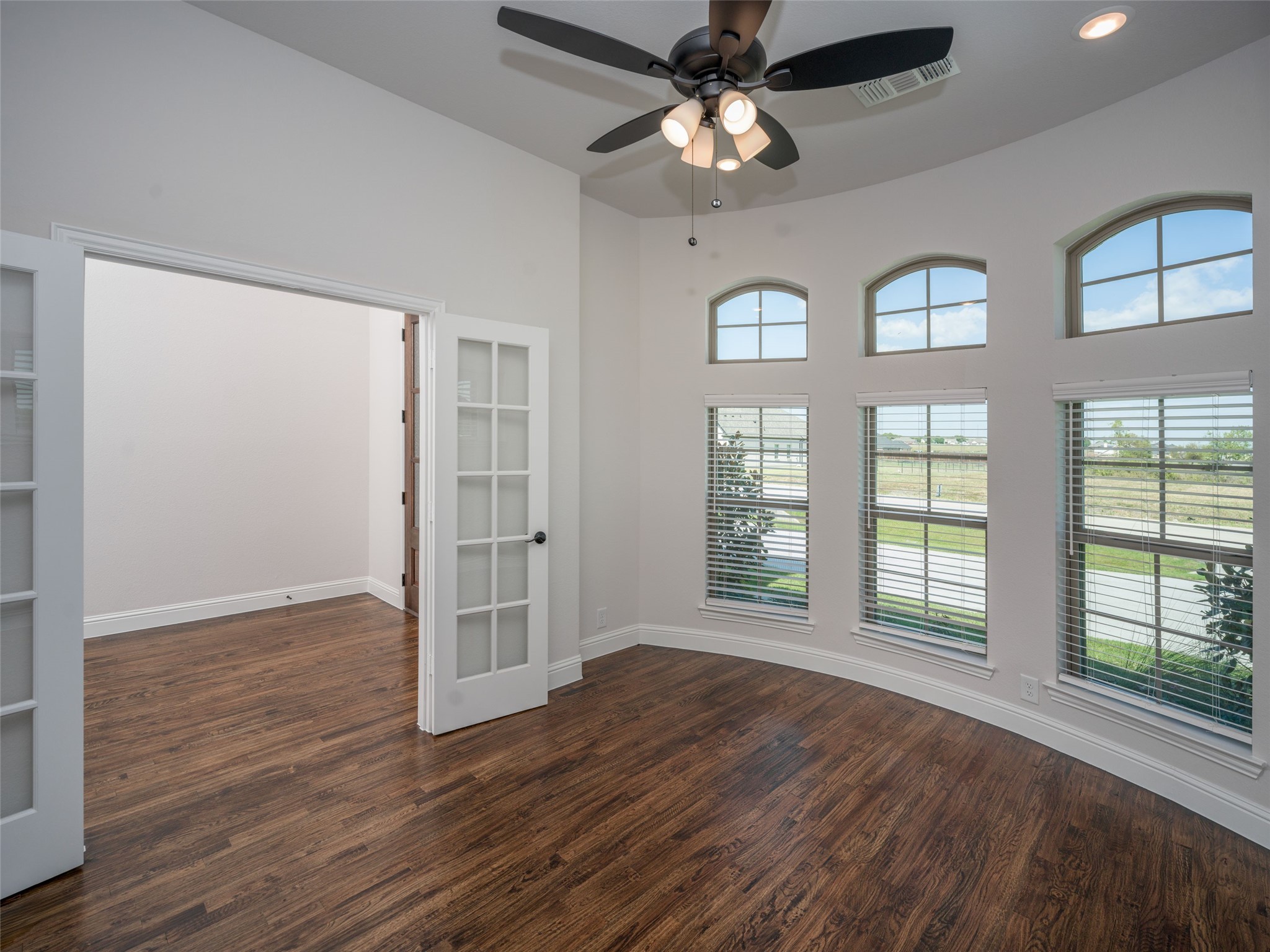 1112 Archives Avenue Nevada TX 75173