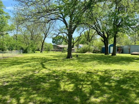 1115 S 6th Street Bonham TX 75418