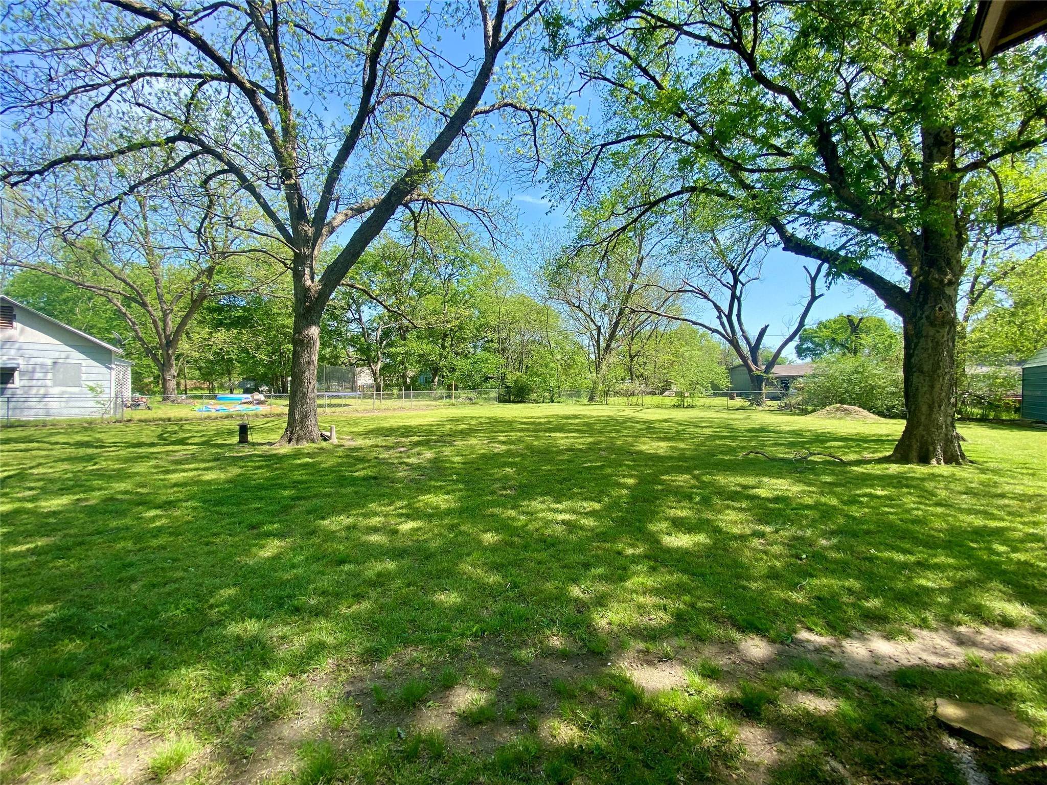 1115 S 6th Street Bonham TX 75418