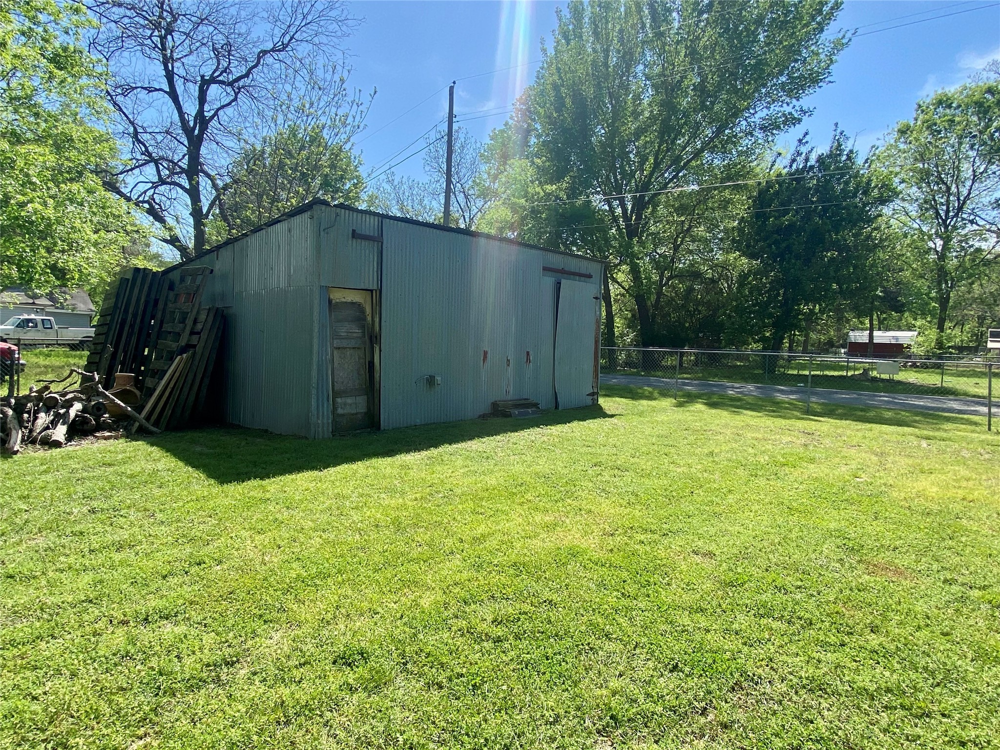 1115 S 6th Street Bonham TX 75418