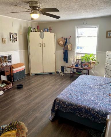 1115 S 6th Street Bonham TX 75418