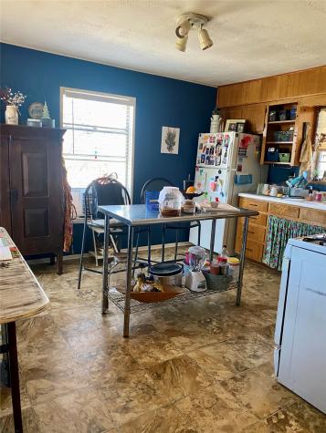 1115 S 6th Street Bonham TX 75418