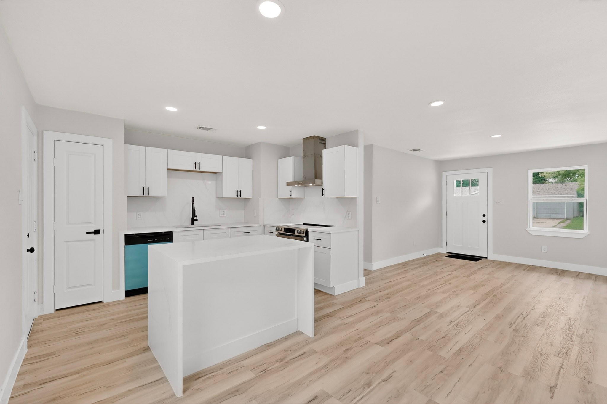 1001 Susan Drive Garland TX 75040