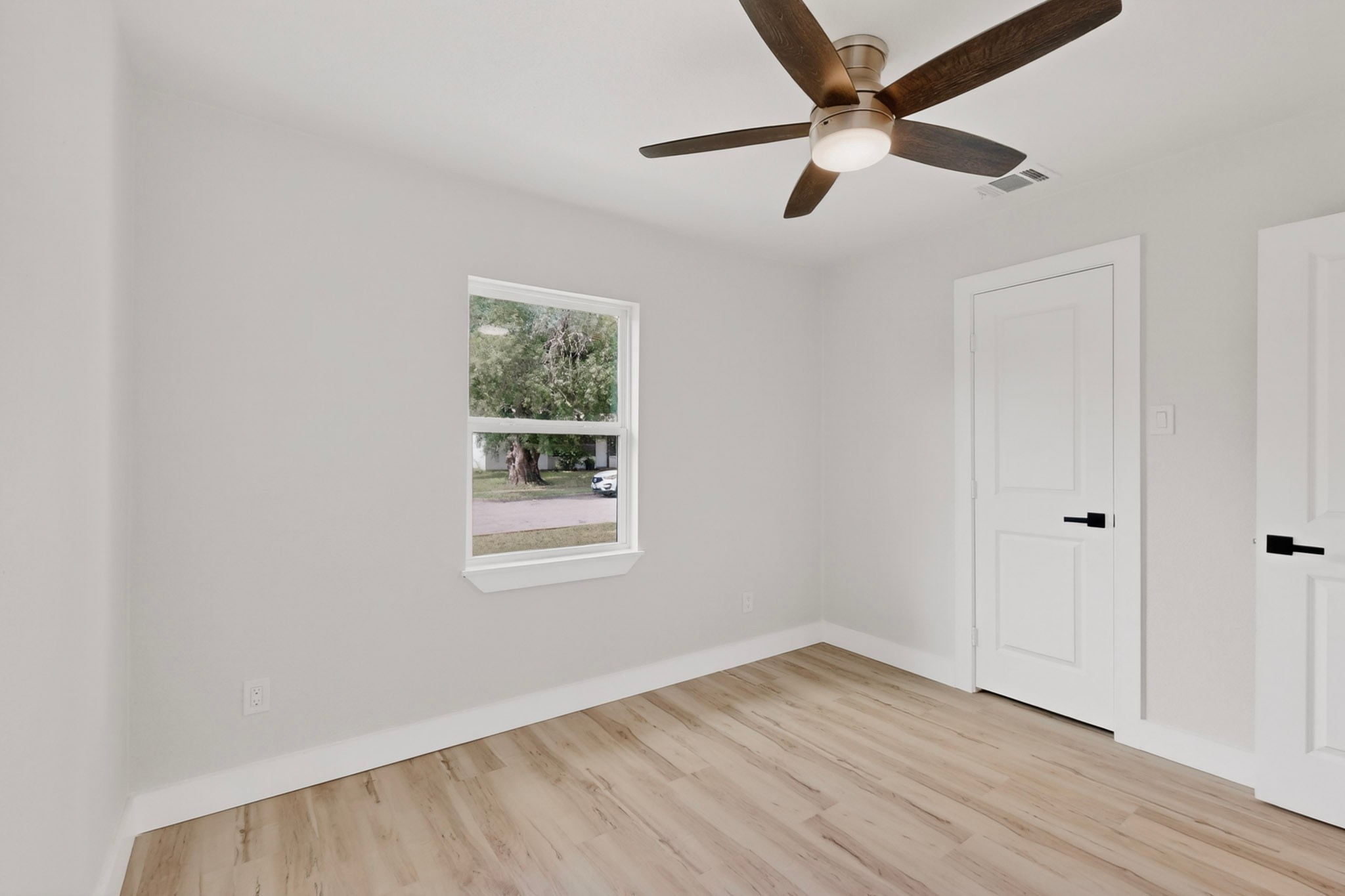 1001 Susan Drive Garland TX 75040