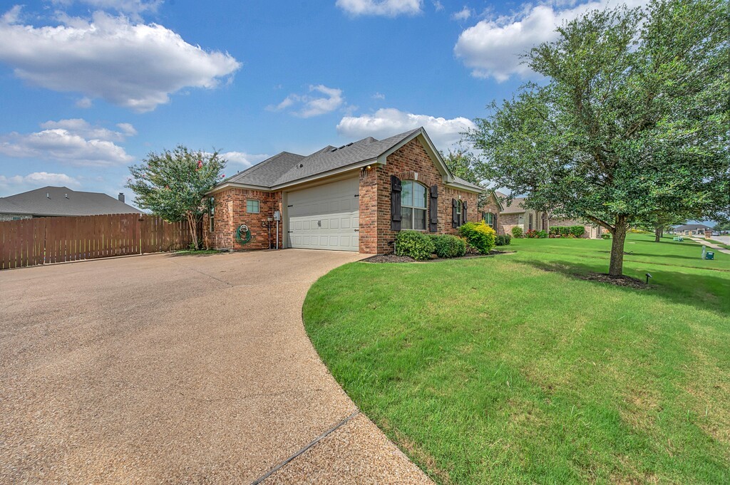 550 Hunton Lane Robinson TX 76706