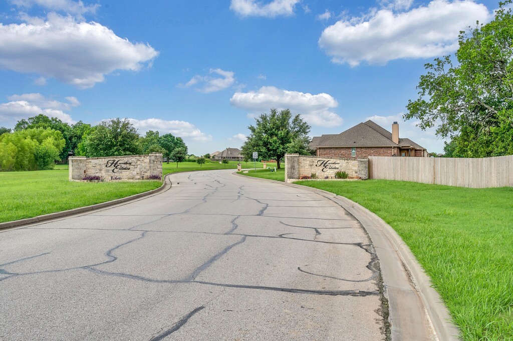 550 Hunton Lane Robinson TX 76706