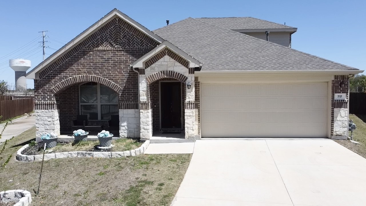 717 Overleaf Way Arlington TX 76002