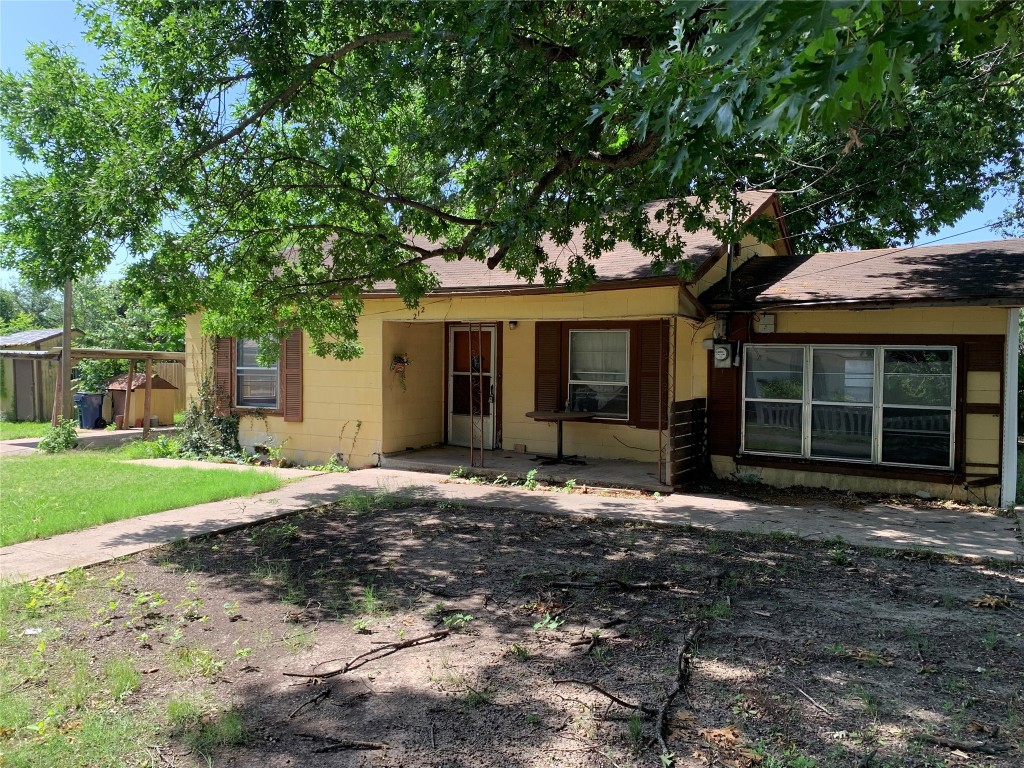 212 Walnut Street Mckinney TX 75069
