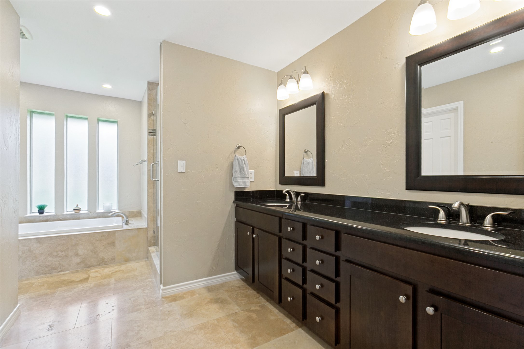 7822 Glenneagle Drive Dallas TX 75248