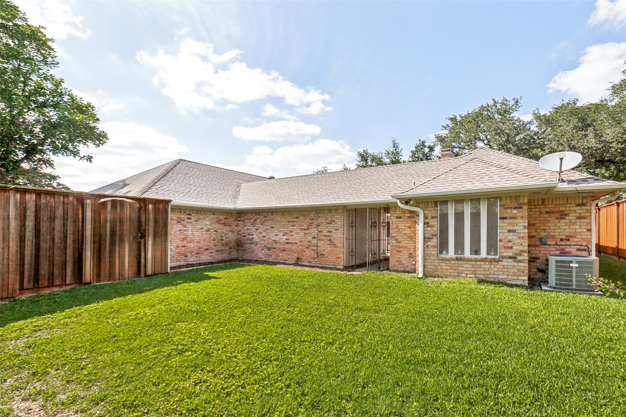 7822 Glenneagle Drive Dallas TX 75248