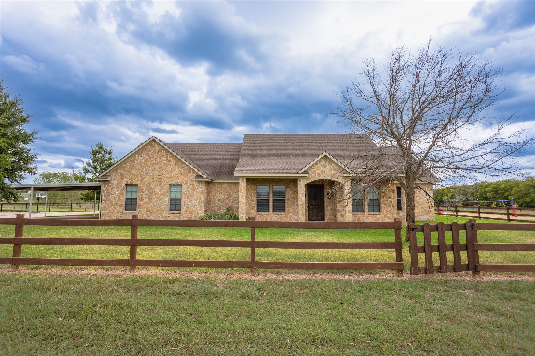 313 Wolf Creek Road Lorena TX 76655