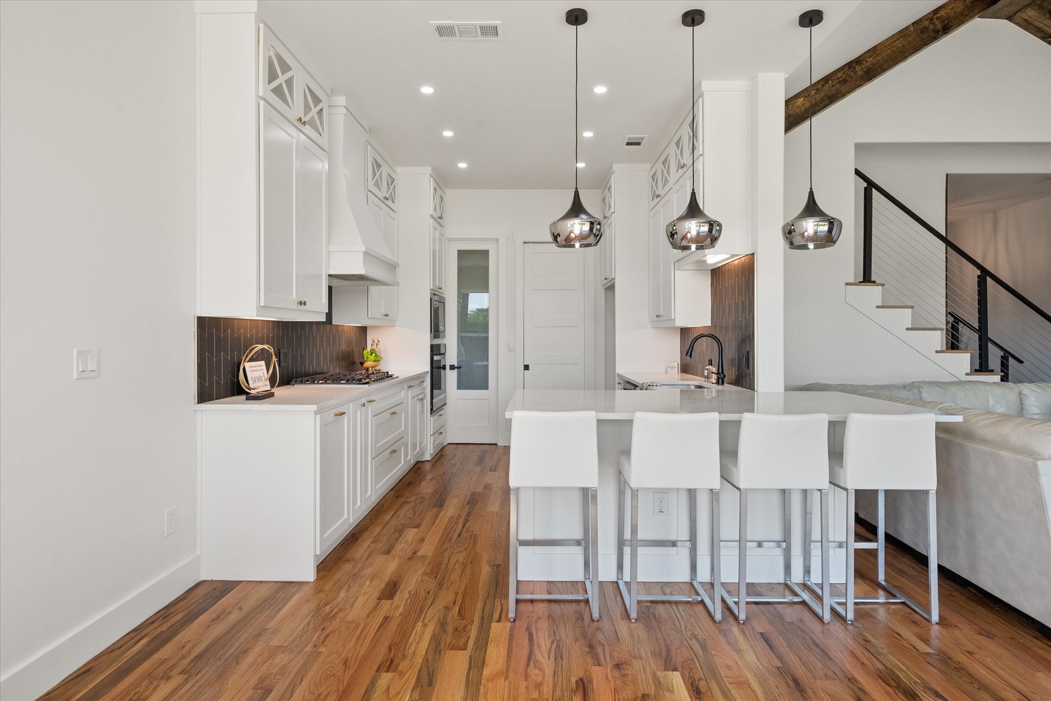122 Yvonne Street Red Oak TX 75154