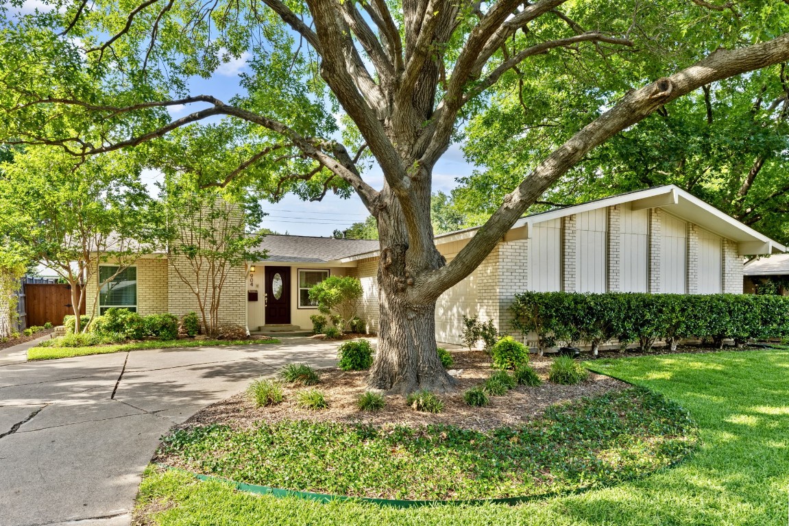 904 Forreston Drive Richardson TX 75080