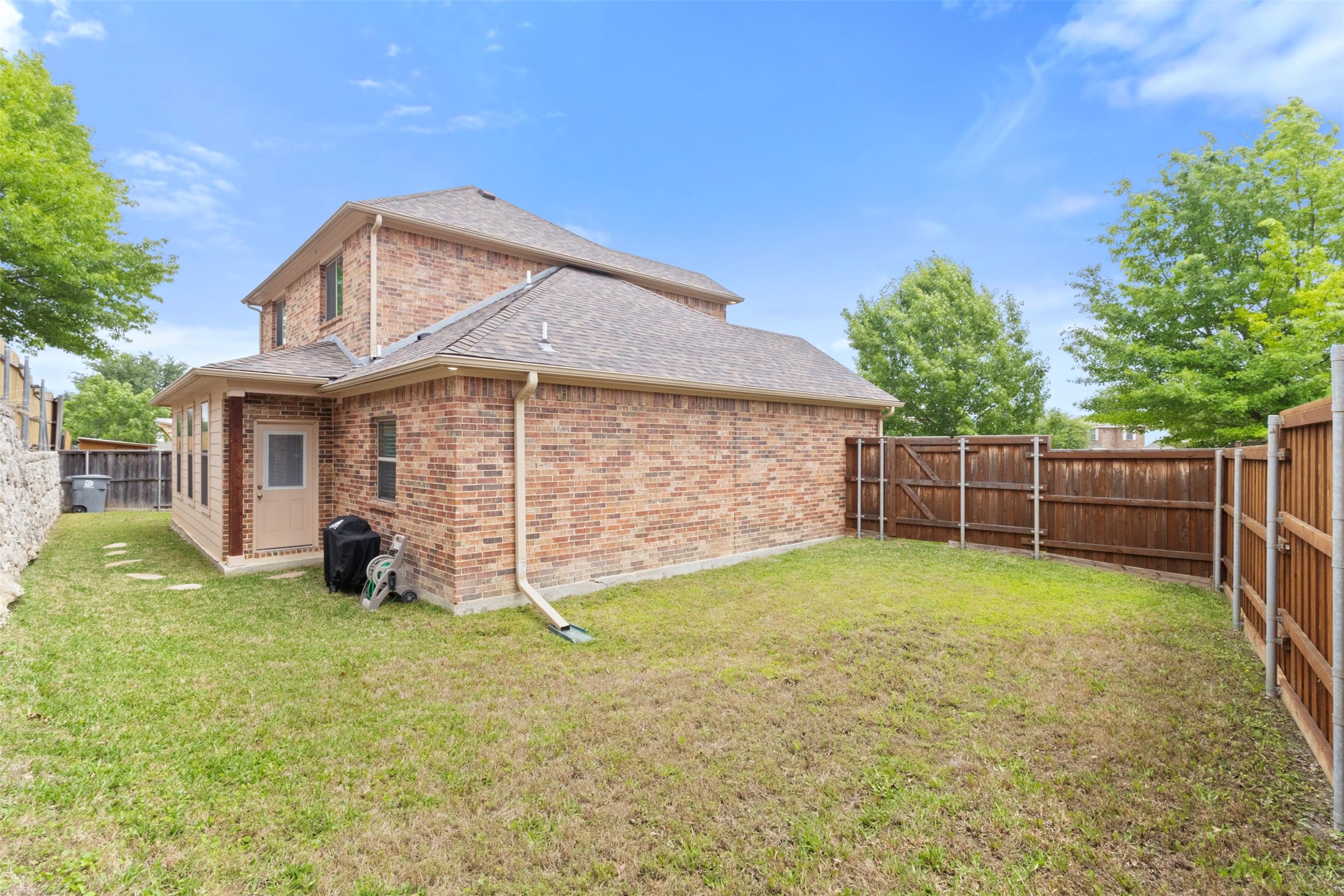 6929 Tessla Drive Dallas TX 75241