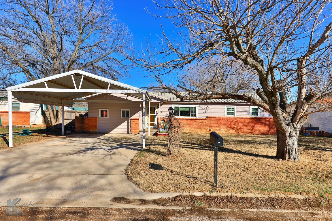 413 Fairmont Street Clyde TX 79510