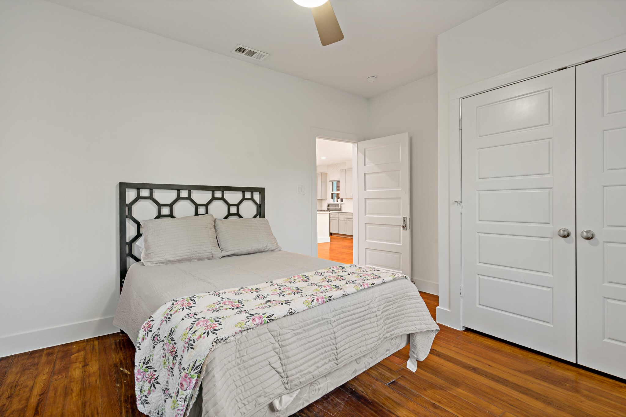 822 W Canty Street Dallas TX 75208