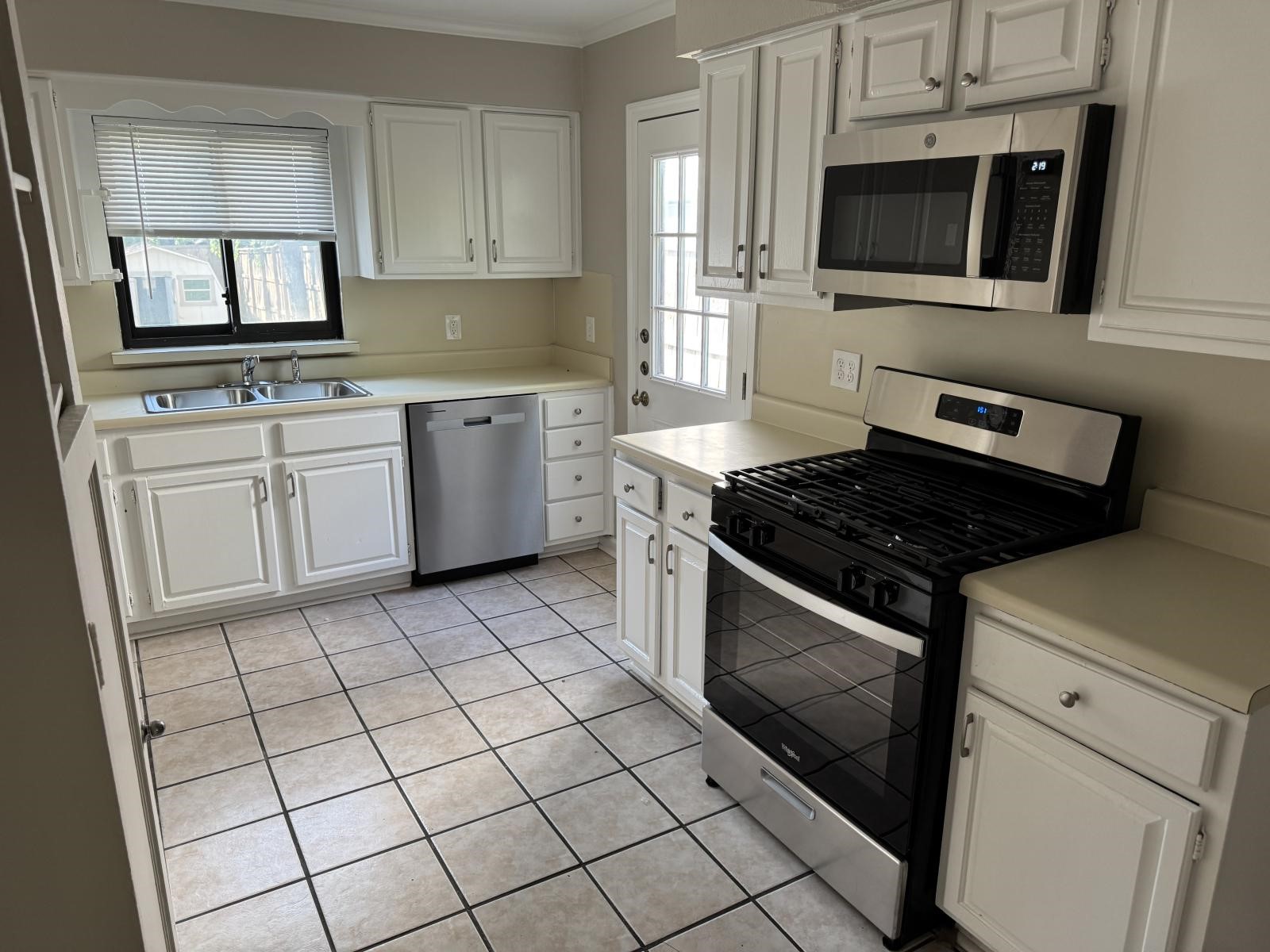 8427 Ridgelea Street Dallas TX 75209