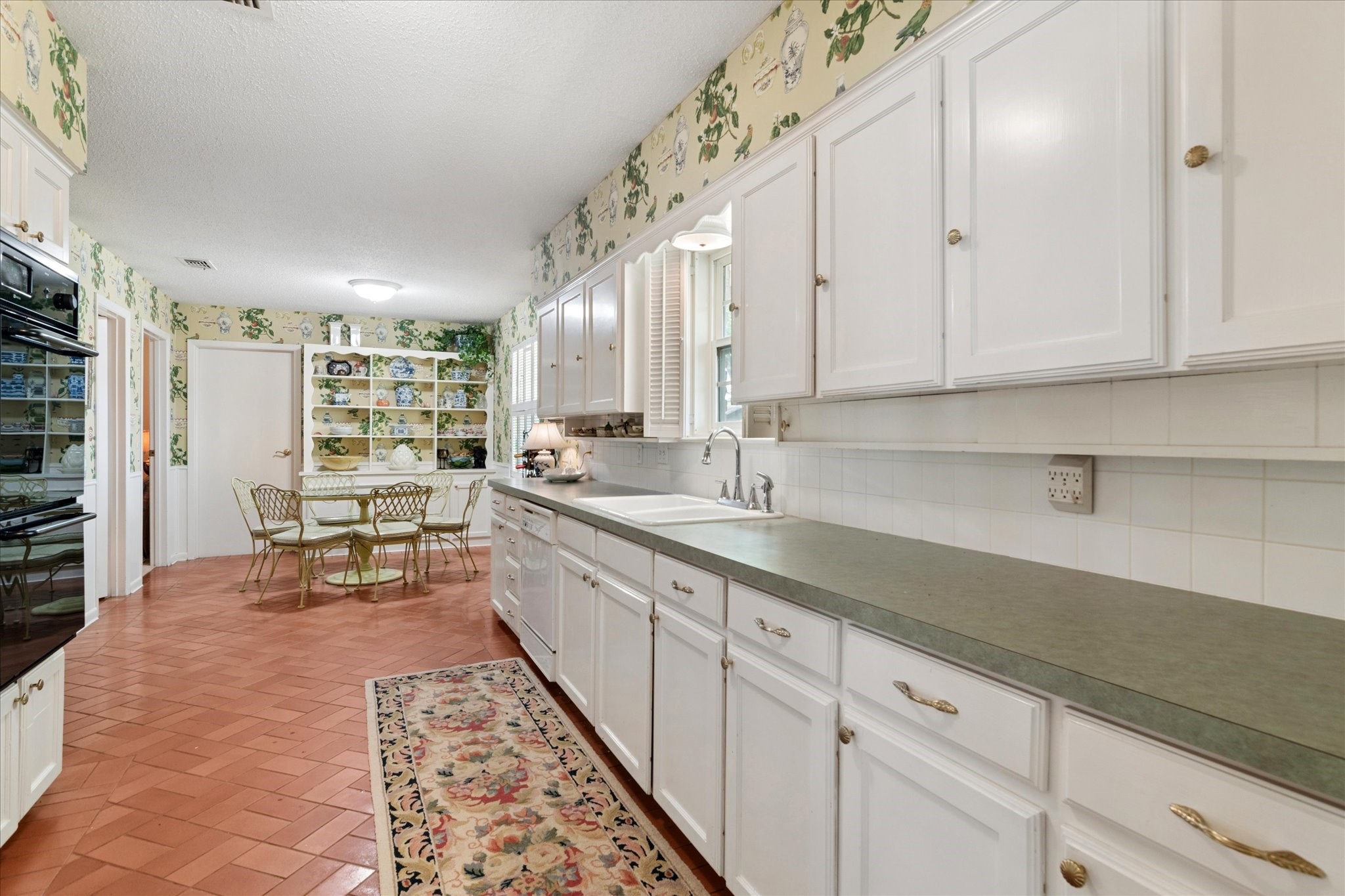 3302 Peachtree Lane Pantego TX 76013