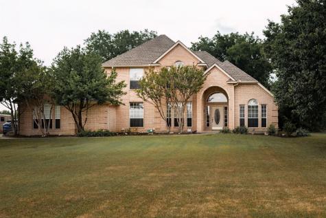 900 Creek Hollow Lane Fort Worth TX 76131
