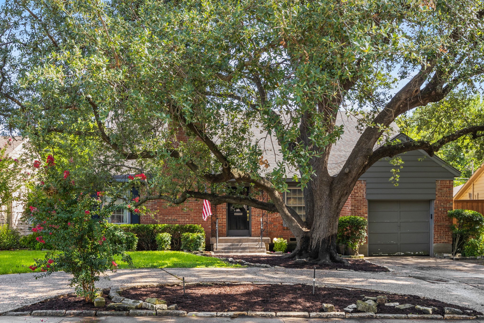 5506 Druid Lane Dallas TX 75209