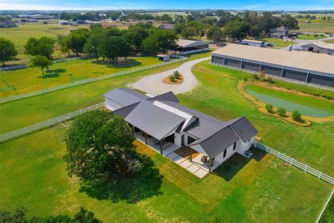 10398 Friendship Road Pilot Point TX 76258
