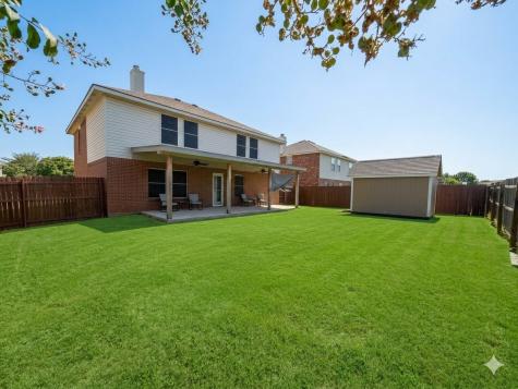 1112 Beaverwood Lane Crowley TX 76036