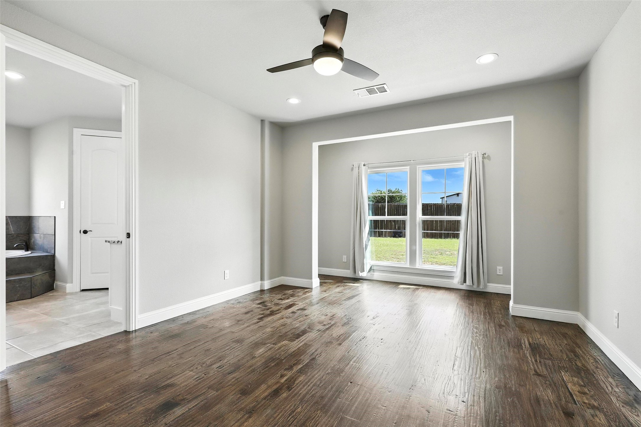 8023 Pennington Fort Worth TX 76126